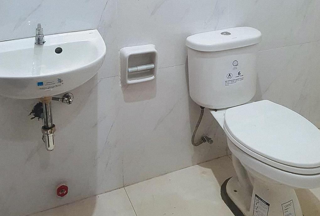 Reddoorz @ Rsl Transient House Iloilo Hotel Ngoại thất bức ảnh